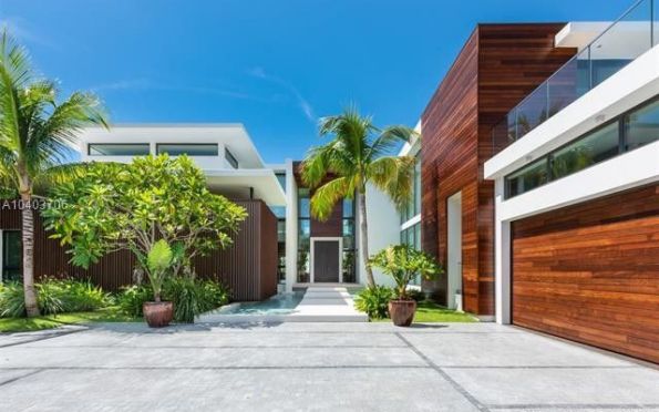 This is Lil Wayne’s brand new $17 million Miami Beach mansion